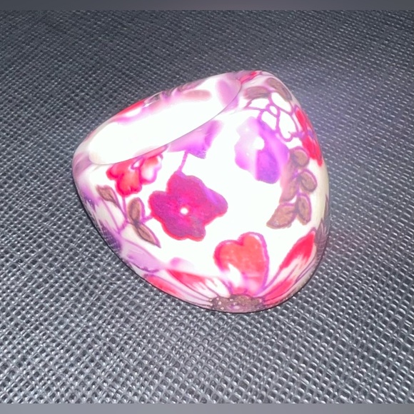 Floral ring - Picture 1 of 6